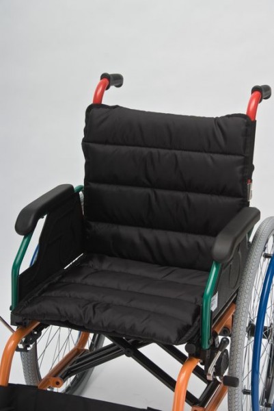 Коляска инвалидная FS 980 LA 46 см